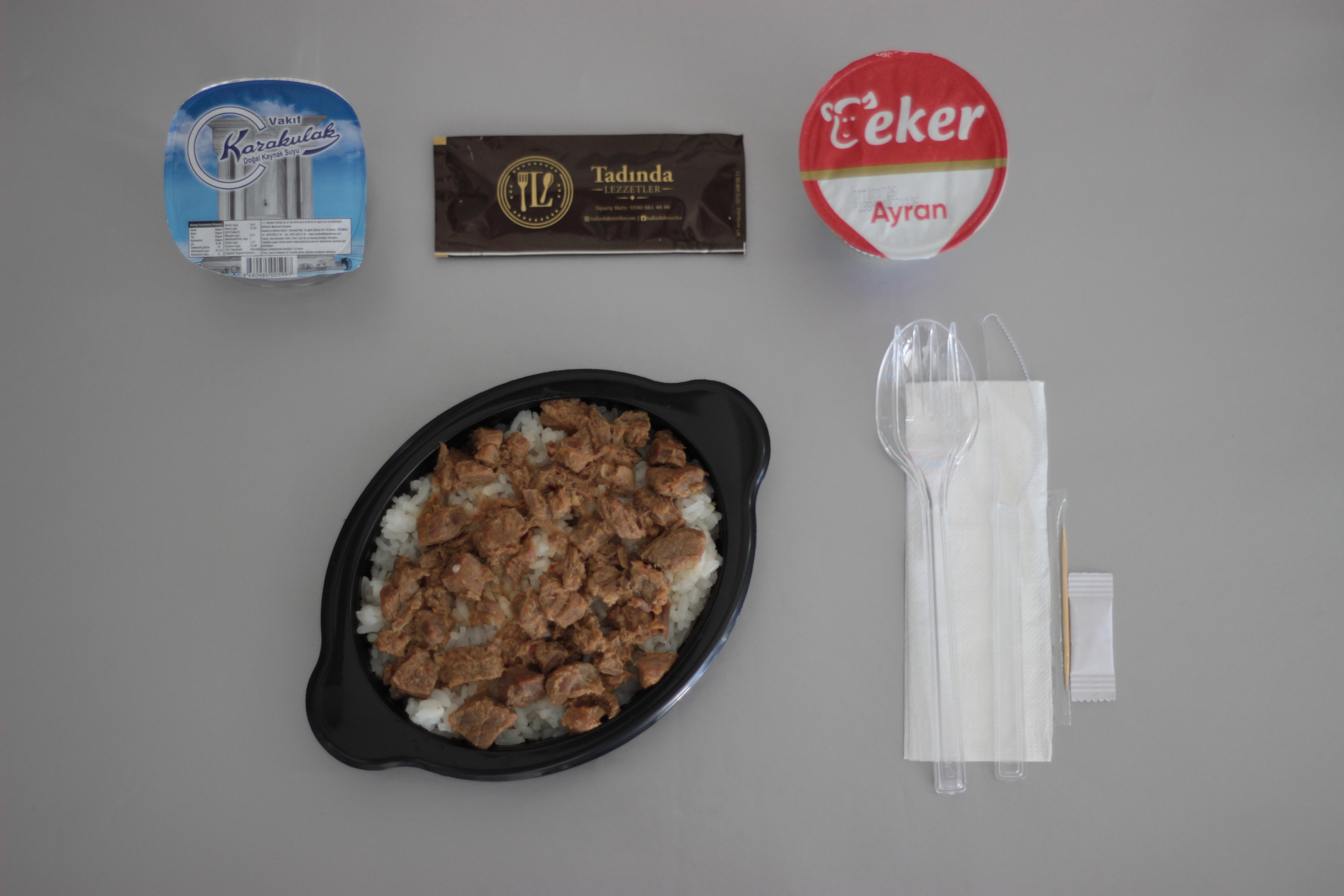 Etli Oval Tabak Menü